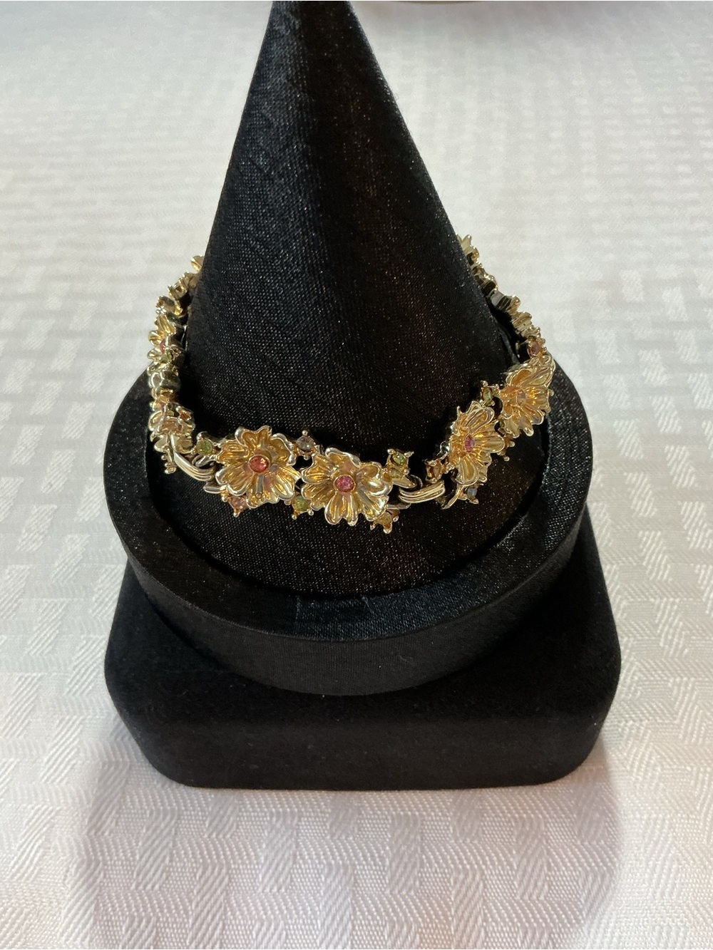 Florenza (Dan Kasoff, Inc.) Vintage 1950’s Authentic Gold Tone Bracelet